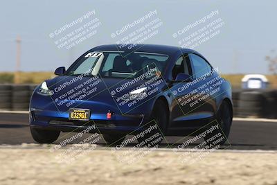 media/Nov-08-2025-Speed Ventures (Sat) [[1c7a6332f5]]/TC B/Session 3 (Turn 1)/